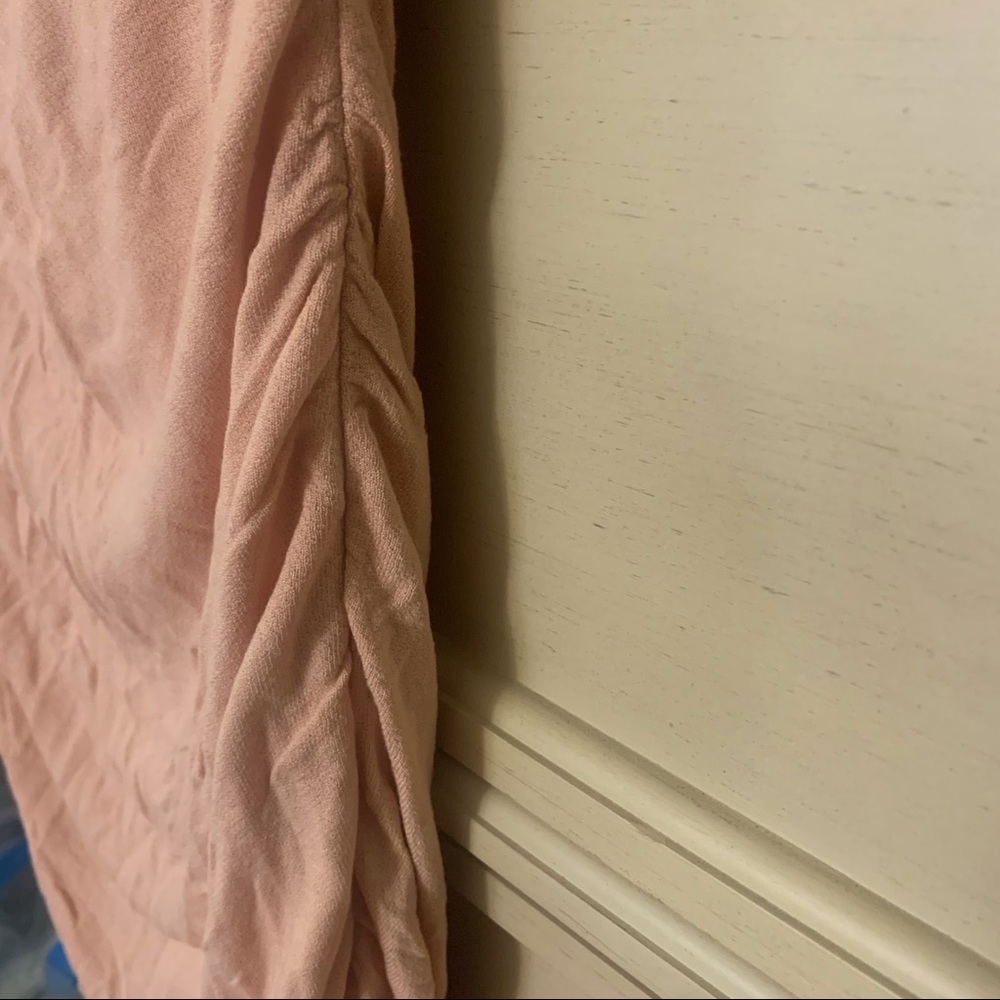 Pink Ruched Skirt - Picture 4 of 4